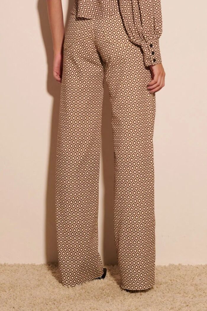 Imagem de Calça Rúbia Caqui Latte Le Blog