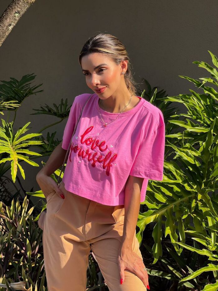 Imagem de Shirt Love Yourself Olívia