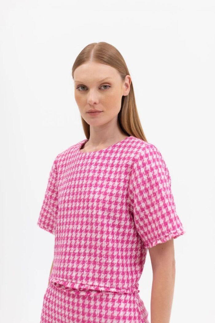 Imagem de Camiseta Cropped Tweed Rosa La Chocolê