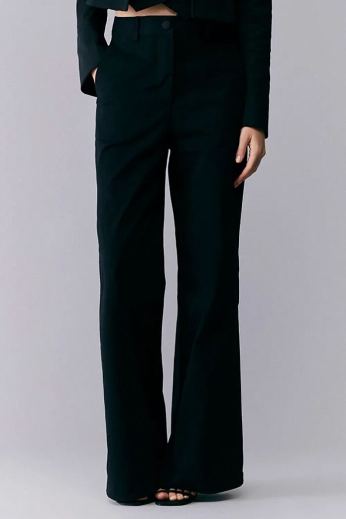 Imagem de Calça Reta Alfataria de Sarja Preta Zen