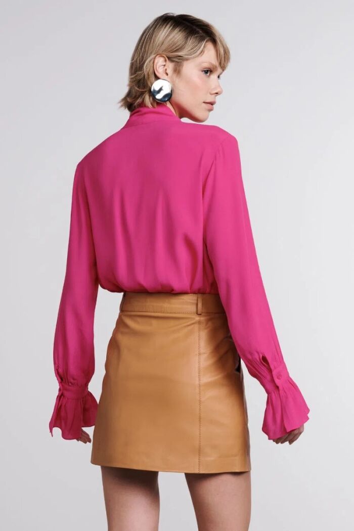 Imagem de Saia Eduarda Caqui Latte Le Blog