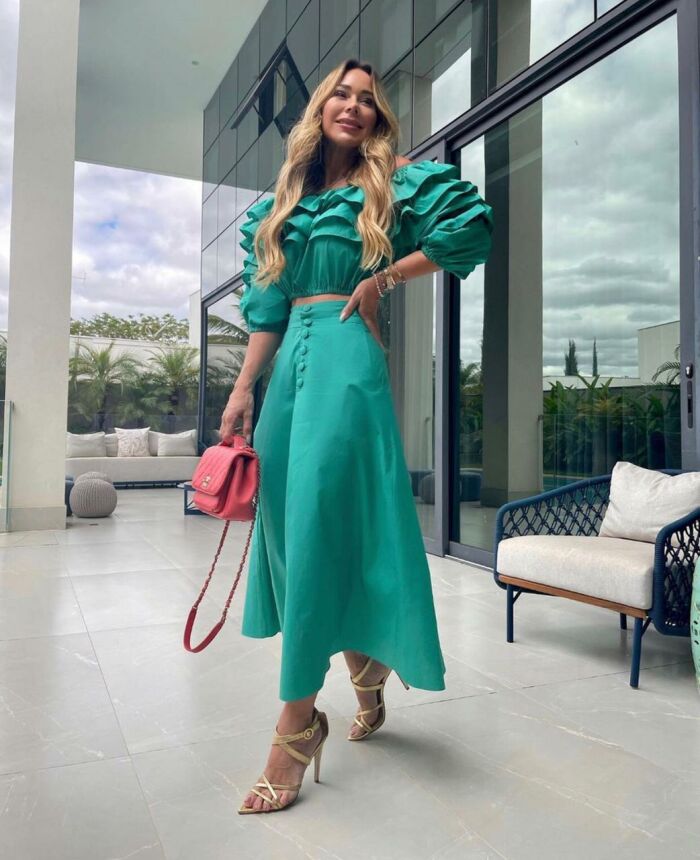 Imagem de Conjunto Cropped e Saia Midi Verde Regina Salomão