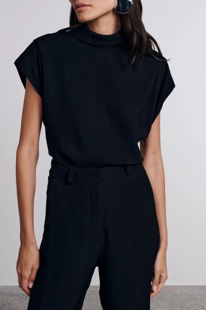 Imagem de Blusa Isabel Preta Le Blog