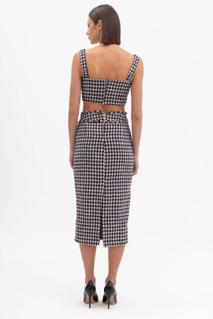 Imagem de Saia Mídi Tweed Preta La Chocolê