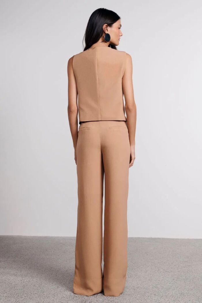 Imagem de Calça Virginia Caqui Latte Le Blog