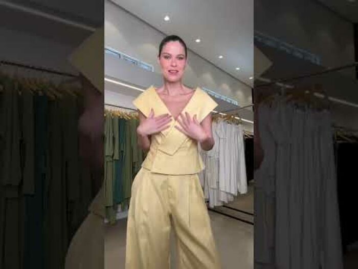 Imagem de Calça Pantalona Alfaiataria Com Pregas Frontais Amarelo Manteiga Zen