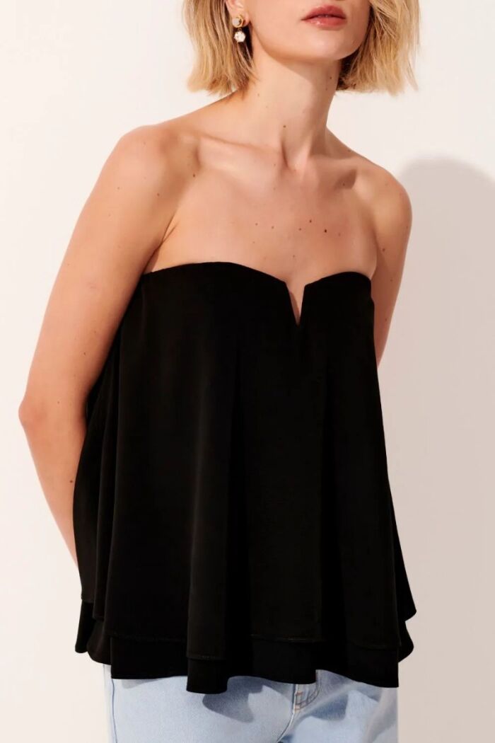 Imagem de Blusa Jenny Preta Le Blog