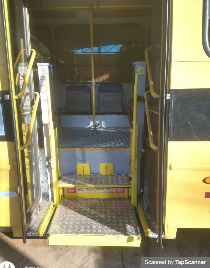 Imagem de https://cdn.interago.com.br/img/jpg/w_0_q_8/527/mc/Catalogo/Plataformas/Ortobras/AUT1100/plataforma-elevatoria-aut1100