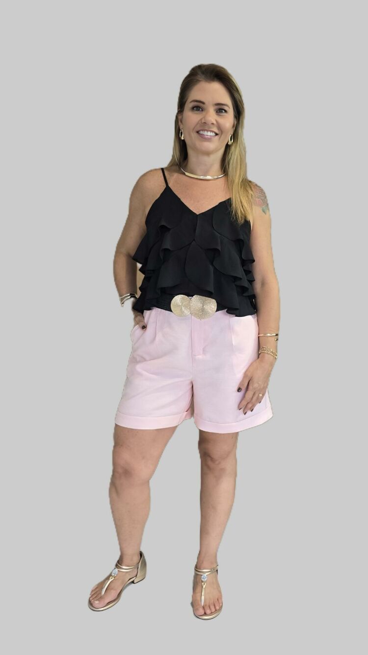 Imagem do produto Regata Ísis Preta em Crepe com Babado Boho Chic – Alças Finas com Regulagem, Elegância e Versatilidade