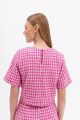 Imagem adicional 3 do item Camiseta Cropped Tweed Rosa La Chocolê