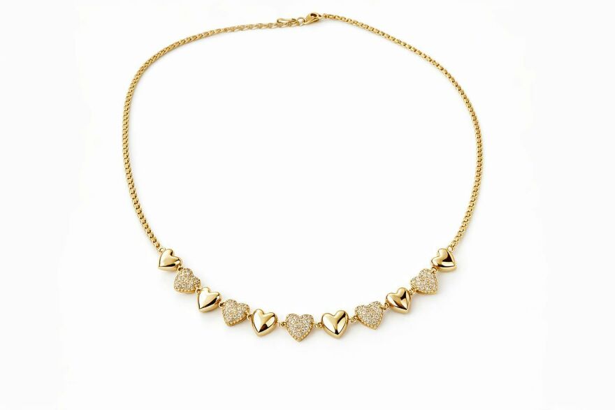 Imagem de Colar Corações Dourado