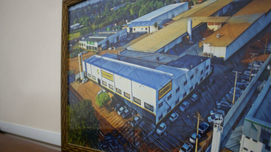 Imagem quadro-desenho-geomaq-47-anos-1024x576