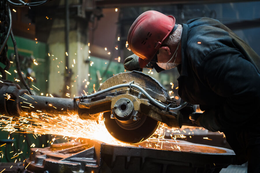 Imagem worker-grinding-metal-metal-grinding-machine-with-2021-08-27-09-42-55-utc