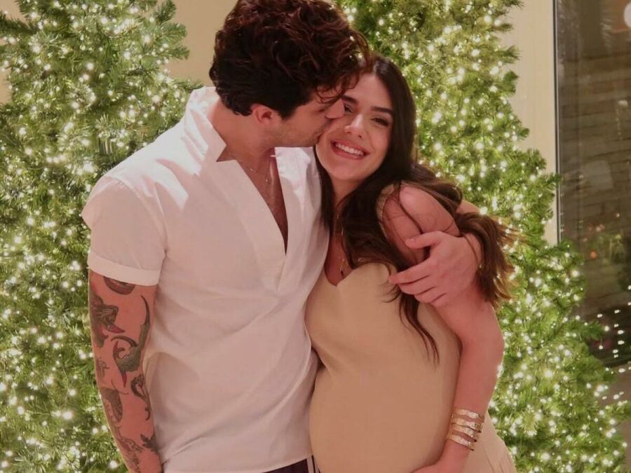 Imagem Luan_Santana_beijando_esposa