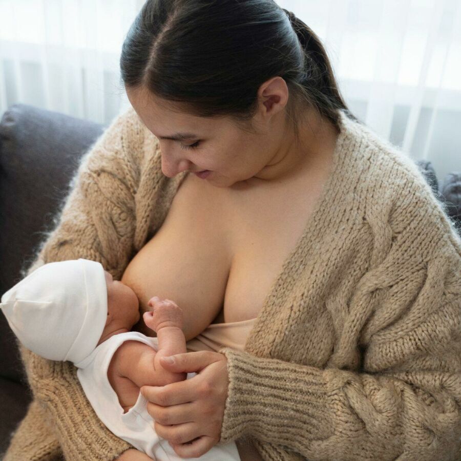 Imagem mae-amamenta-o-seu-filho