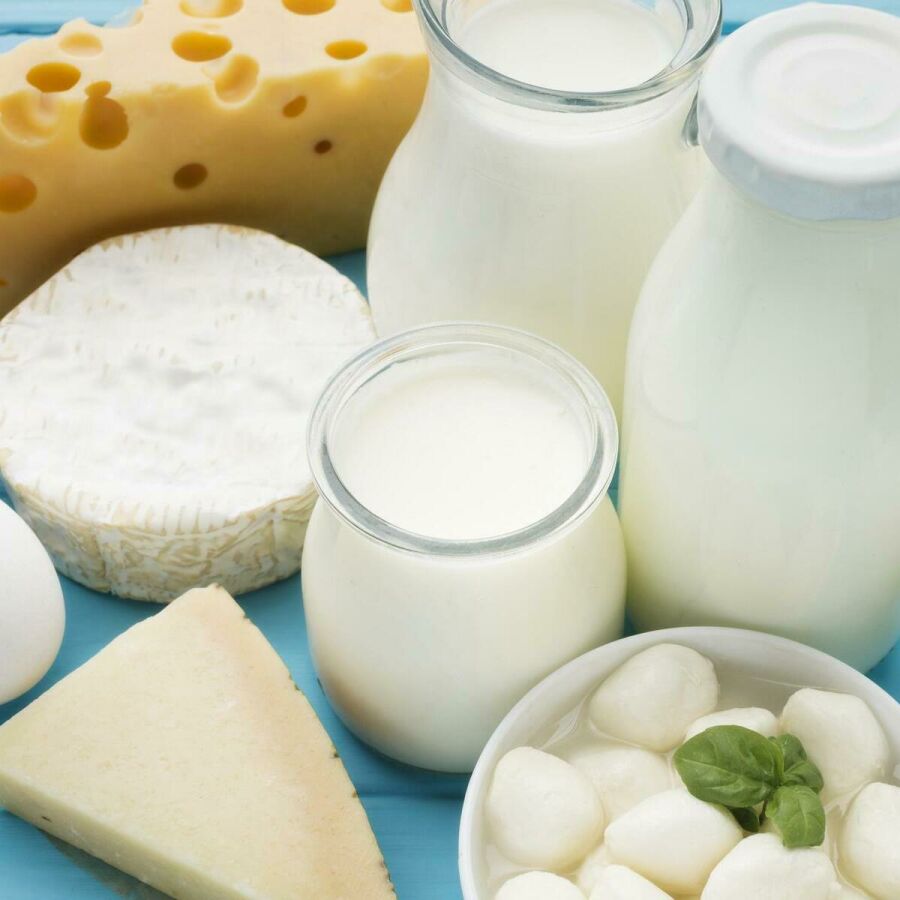 Imagem leite-organico-close-up-com-queijo-gourmet