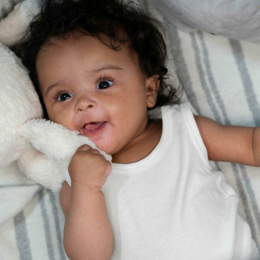 Imagem bebe-fofo-sorrindo