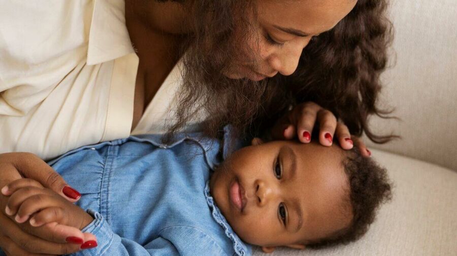 Imagem 16-9-mae-cuida-do-seu-bebe