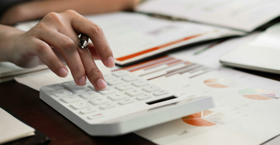Com pequenas mudanças de hábitos, é possível economizar dinheiro, ganhar tempo e ainda manter a mente mais leve. Reprodução: Internet