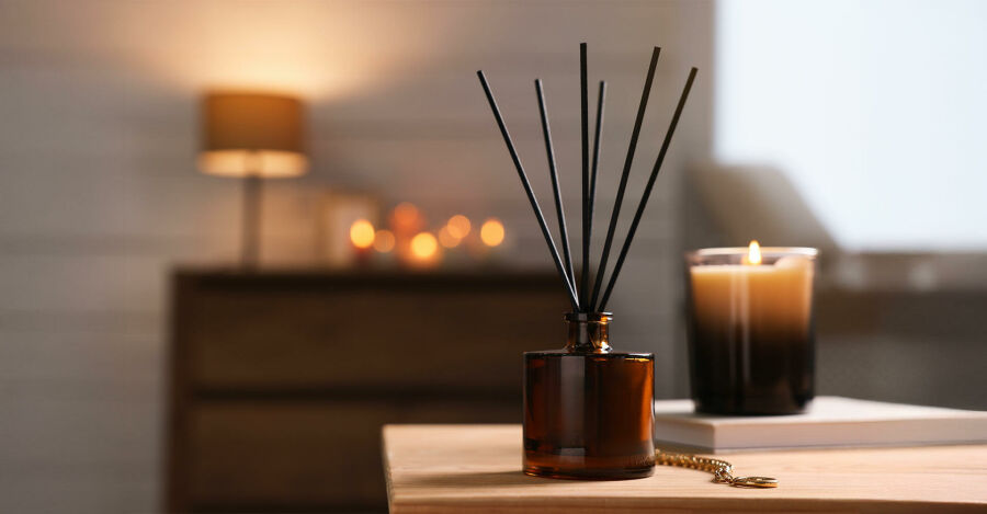 Se o dia foi cansativo, uma vela de lavanda pode ajudar a relaxar, se precisa de ânimo, um spray cítrico já muda a energia.  São práticas simples, mas verdadeiramente transformadoras para você e toda a sua família. Reprodução: Internet