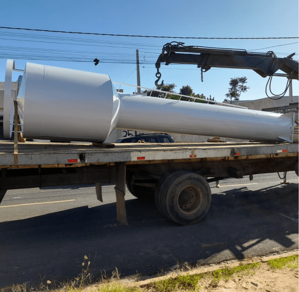 Ilustracao Logistica Garra Metal Reservatórios