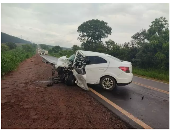 Imagem de compartilhamento para o artigo Motorista morre na hora em acidente frontal entre veículos em Água Clara da MS Todo dia