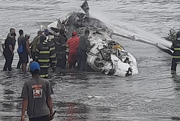 Imagem de compartilhamento para o artigo Vídeo: Avião com família de Mineiros (GO) cai durante pouso e deixa um morto e feridos em Ubatuba (SP) da MS Todo dia