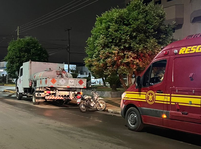 Imagem de compartilhamento para o artigo Motociclista embriagado bate em caminhão estacionado e fere cabeça em Chapadão do Sul da MS Todo dia