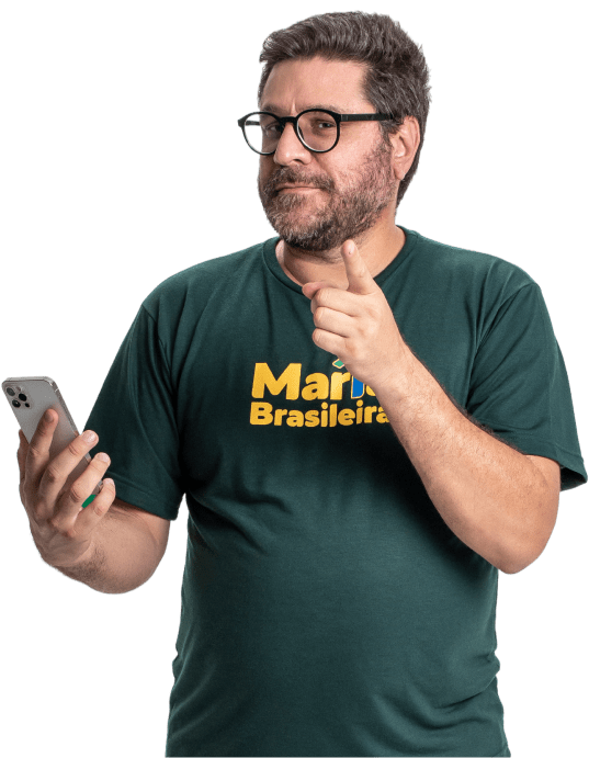 parceiro Doméstico da Maria Brasileira com Celular