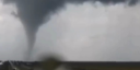 Imagem ilustrativa para Tornados atingem a Flórida antes do Furacão Milton; Veja imagens