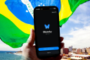 Imagem ilustrativa para Bluesky afirma que retorno do X/Twitter não afeta planos da rede no Brasil