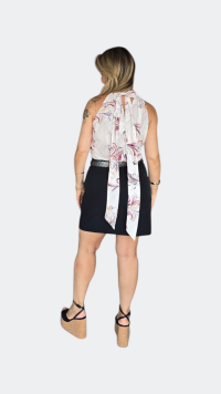 Imagem adicional 6 do item Regata Brisa – Cava Americana em Crepe Fluido Estampado com Elegância para Ocasiões Especiais