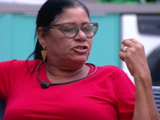 Imagem da notícia Joselma cumpre promessa e faz tatuagem inusitada após o BBB 25: “Fiz de coração e eternizei”