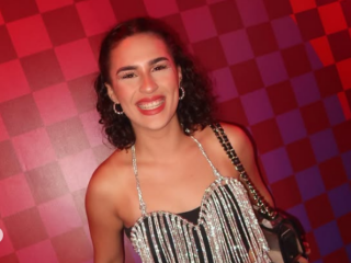 Imagem da notícia Lívian Aragão desabafa ao ser chamada de 'feia' em pesquisas do Google