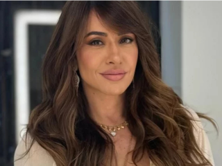 Imagem da notícia Mãe de Vanessa Lopes fala sobre fotos que viralizaram após cirurgia íntima: "O povo é muito sem noção"