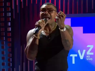Imagem da notícia Naldo canta Bruno Mars, vira meme e web não perdoa: "Se cantasse igual quando mente, seria o maior do Brasil”
