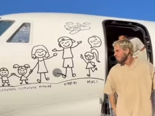 Imagem da notícia Solteiro, Zé Felipe voa em avião que ganhou de Virginia Fonseca e diz: "Deus é perfeito"