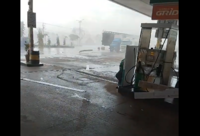Imagem da notícia Tempestade com vendaval assusta moradores em Paranaíba; veja o vídeo