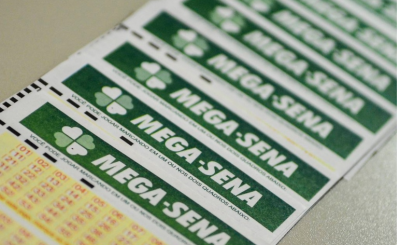 Imagem da notícia Mega-Sena sorteia R$ 5,5 milhões nesta quinta-feira; apostas seguem até 19 horas