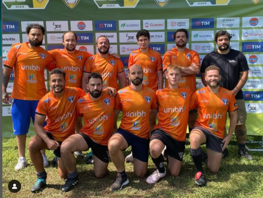 Um rugby sendo disseminado pelo país maior que a própria visão.