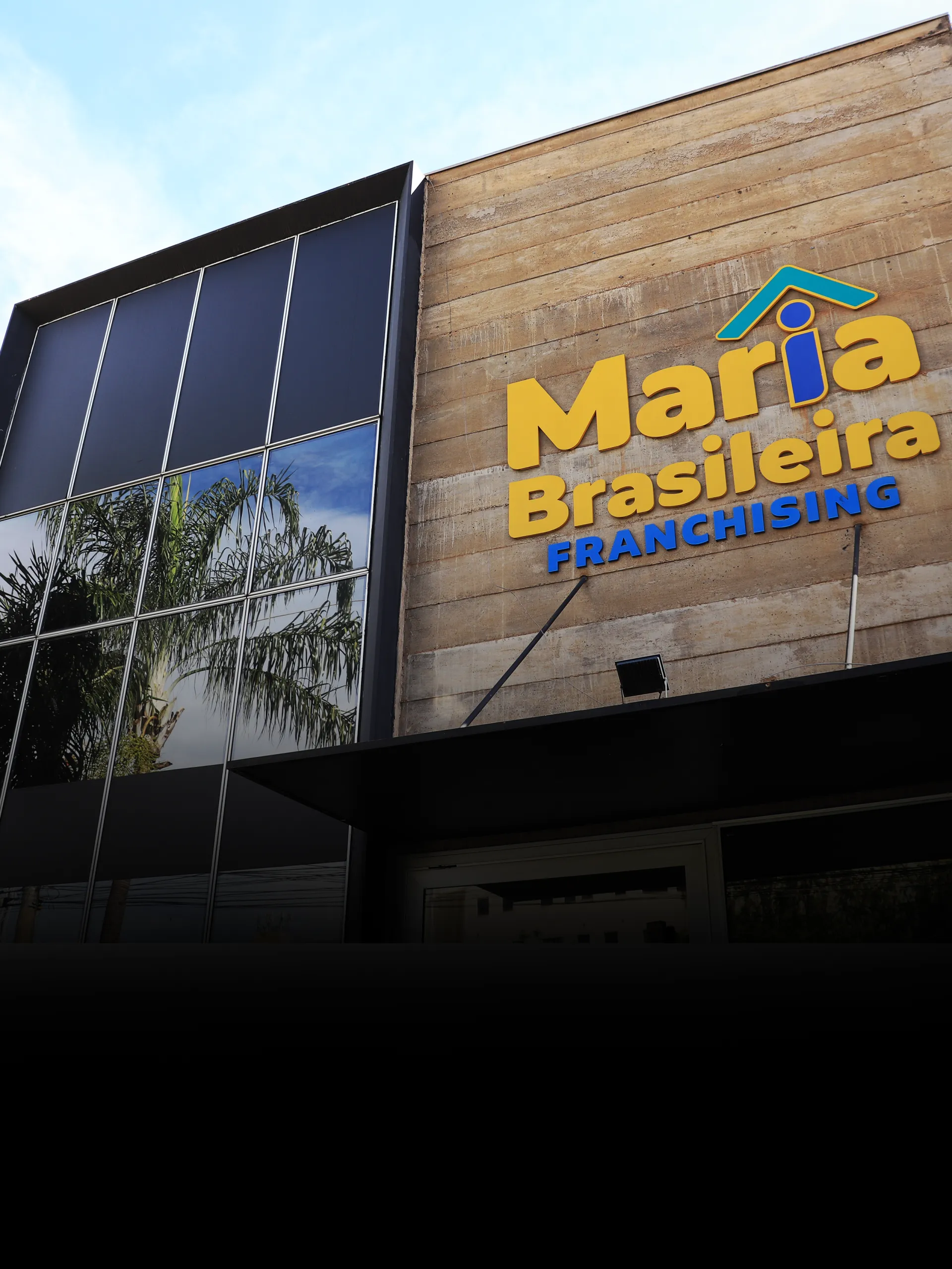 Imagem Limpeza Vidro Com Luvas