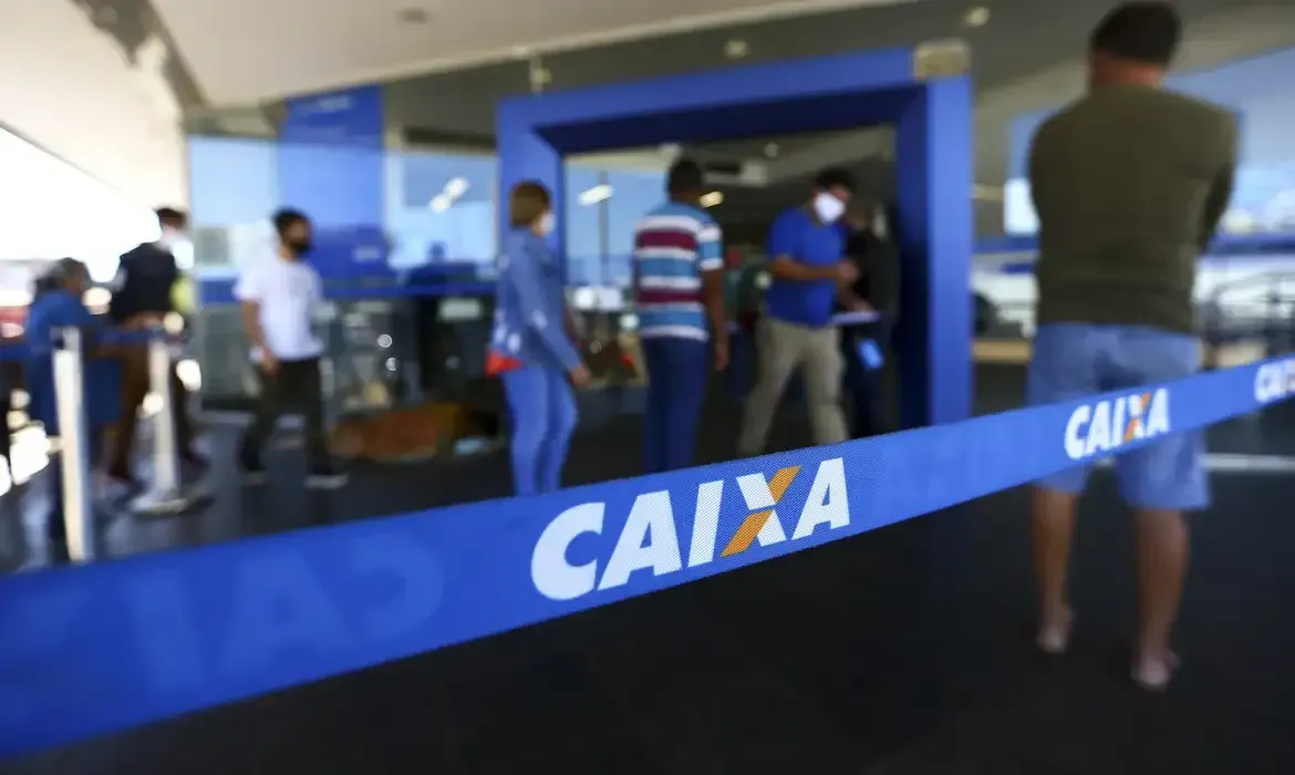 Imagem de compartilhamento para o artigo Com salários de até R$ 14 mil, Caixa divulga editais para dois novos concursos da MS Todo dia