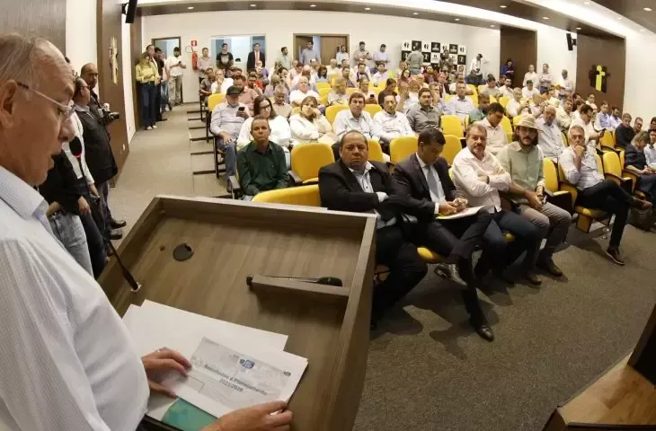 Imagem de compartilhamento para o artigo Governo de Mato Grosso do Sul anuncia R$ 966 milhões para infraestrutura urbana em 2024 da MS Todo dia