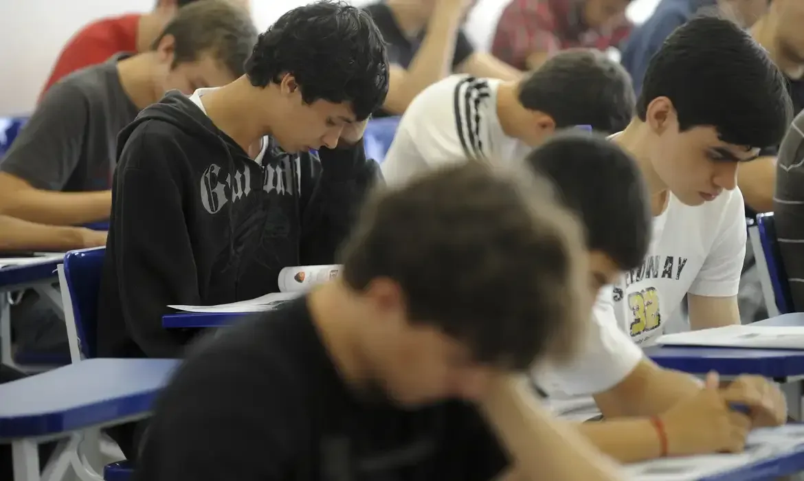 Imagem de compartilhamento para o artigo Segunda etapa do Enem 2024: Saiba como se preparar da MS Todo dia