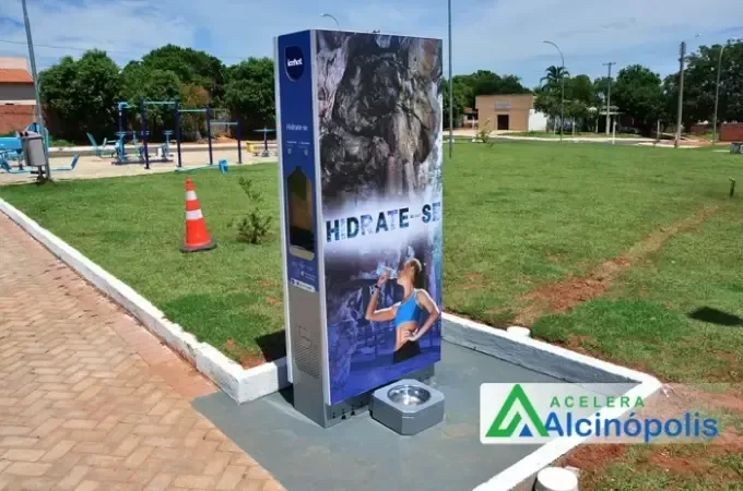 Imagem de compartilhamento para o artigo Prefeitura de Alcinópolis instala bebedouro de água gelada nas Praças da MS Todo dia