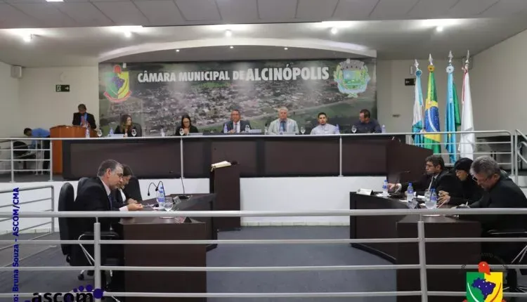 Imagem de compartilhamento para o artigo Por unanimidade, Câmara de Alcinópolis arquiva processo de cassação de vereadora da MS Todo dia