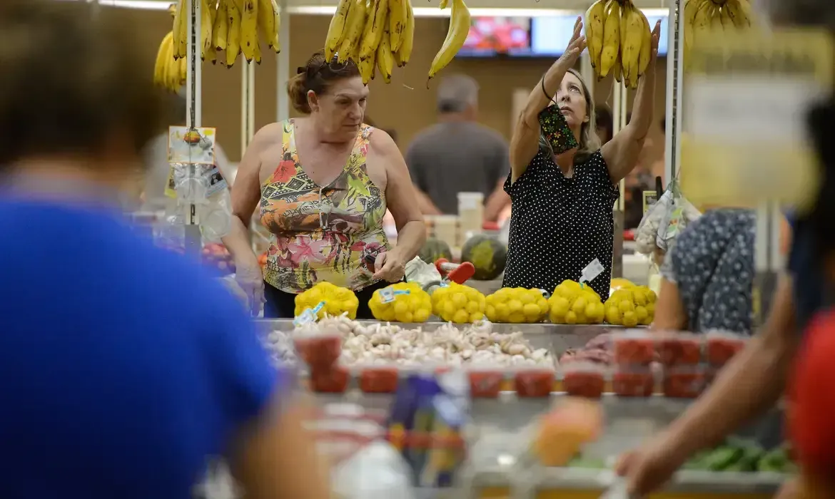 Imagem de compartilhamento para o artigo Inflação oficial fica em 0,38% em abril deste ano no país da MS Todo dia