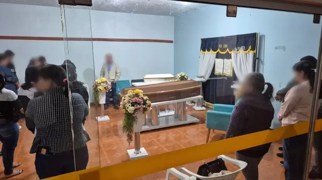 Imagem de compartilhamento para o artigo Com comoção de familiares e amigos, corpos de Vanessa e bebê Sophie são velados e sepultados em Chapadão do Sul da MS Todo dia