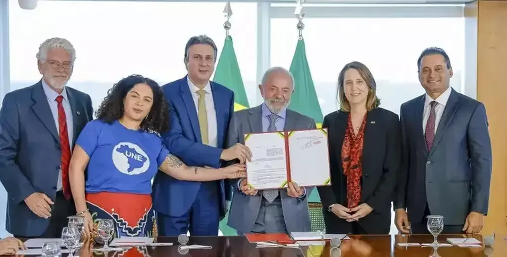 Imagem de compartilhamento para o artigo MEC proíbe cursos de Medicina, Direito, Enfermagem, Psicologia e Odontologia na modalidade a distância da MS Todo dia