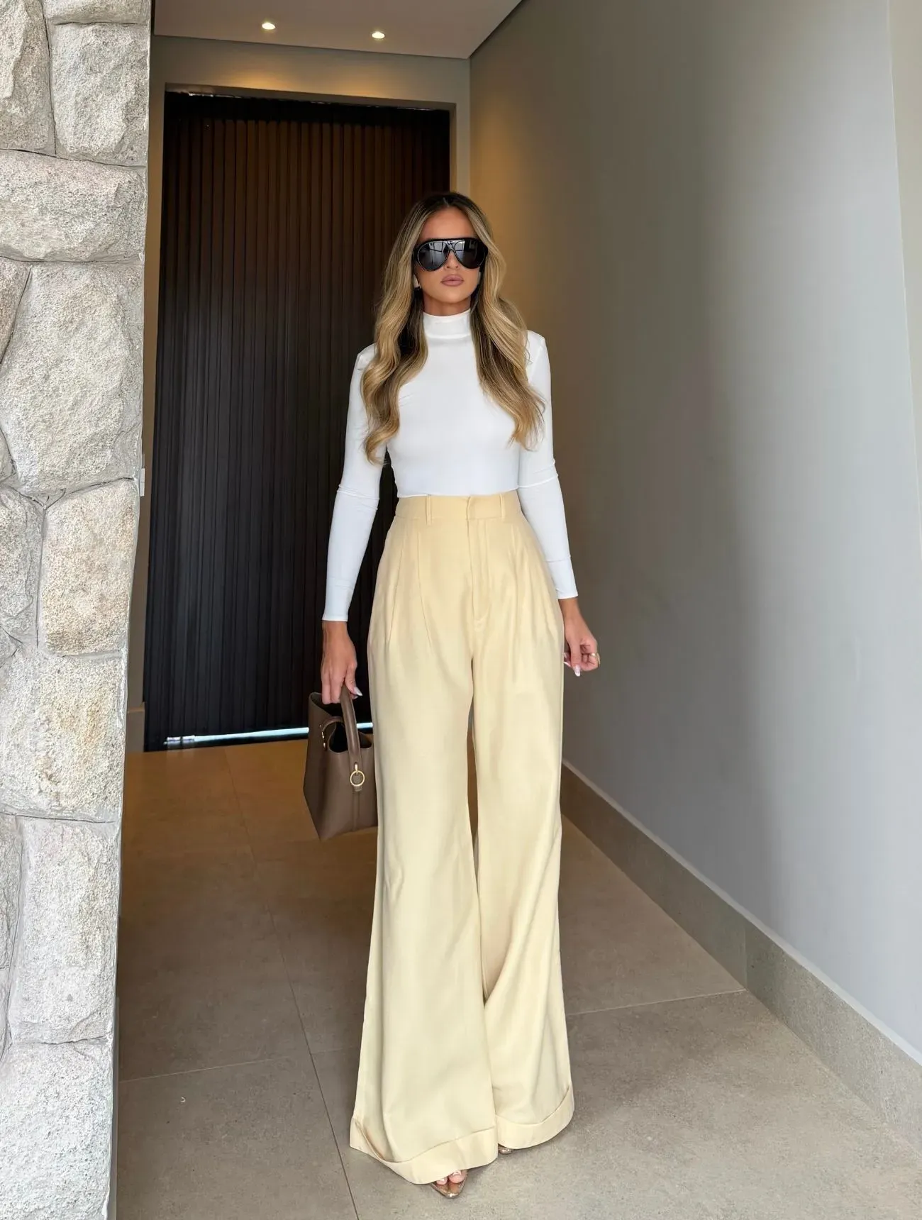 Imagem de Calça Alfaiataria Amarela Rita - Cloude